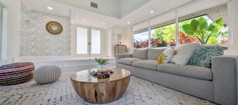 Boho House, Large Yard, Central Miami Location