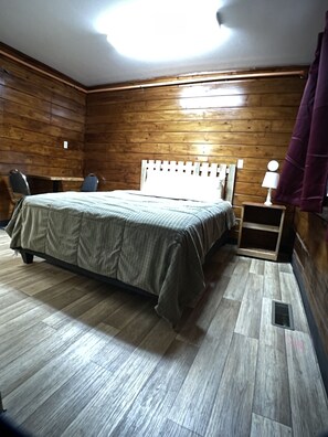 Traditional Room | Desk, blackout curtains, bed sheets