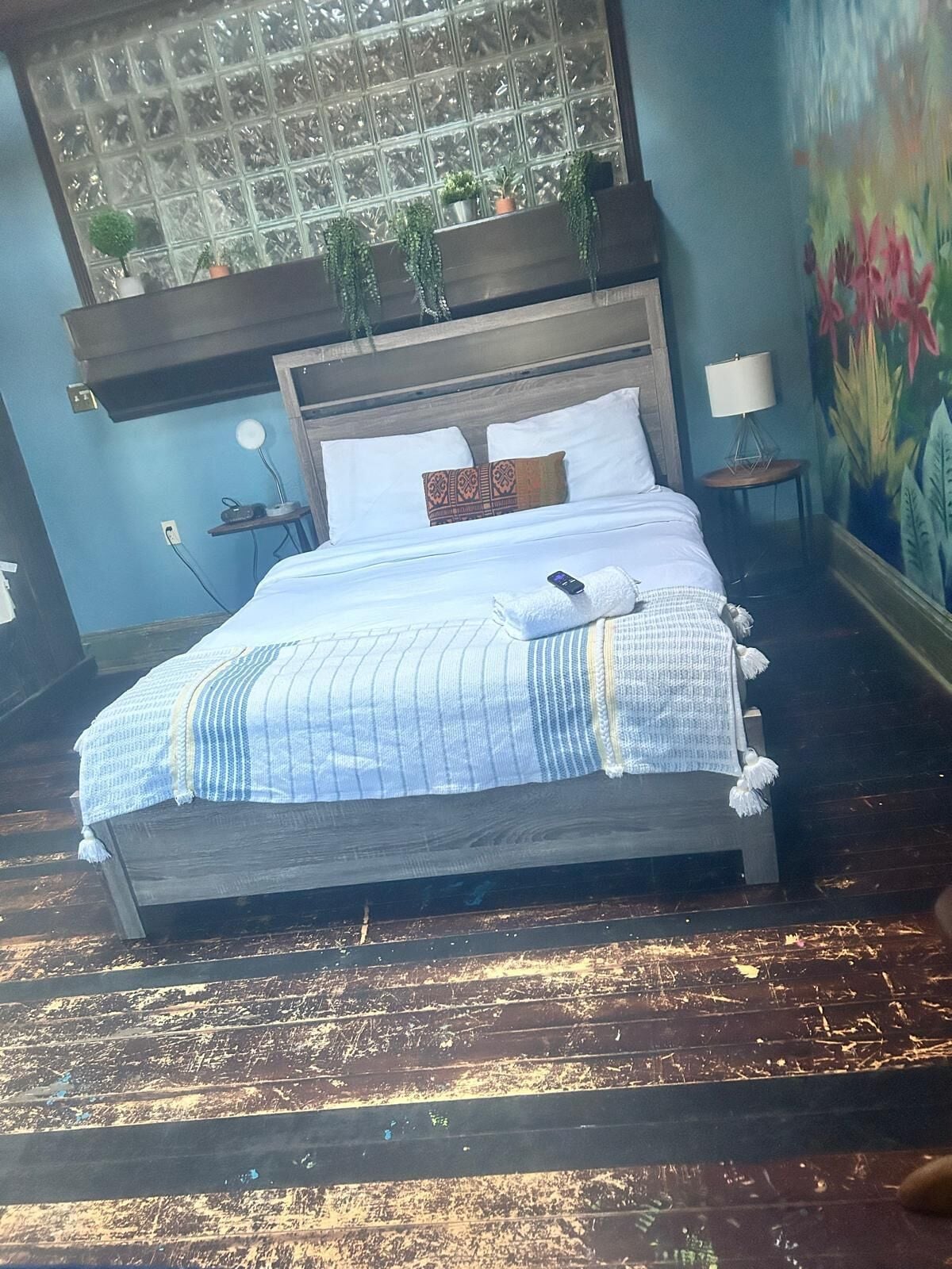 Desk, iron/ironing board, free WiFi, bed sheets