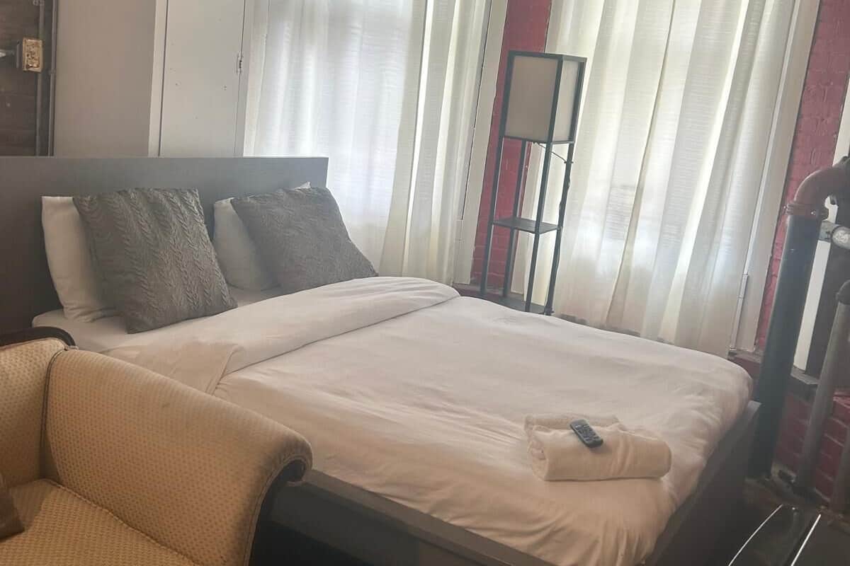 Desk, iron/ironing board (on request), WiFi (free), bed sheets