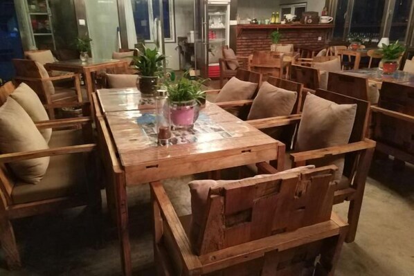 Interior - Beijing Dongshanyuan Hotel (Beijing)