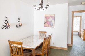 Casa (2 Bedrooms) | Interior
