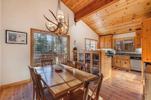 Talo (3 Bedrooms) | Sisätilat