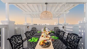 House (6 Bedrooms) | Interior