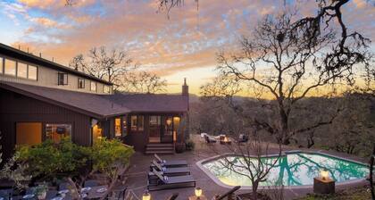 3.5-acre 5bdr Rereat w/ Views, Pool + Hot Tub, Fire Pit Gable by Avantstay