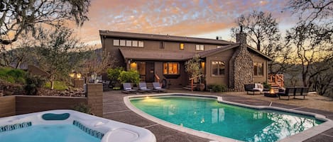 House (5 Bedrooms) | Front of property