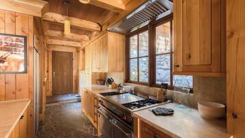 Vila (6 Bedrooms) | Interior