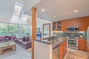 Private kitchen - River Watch 4 by Avantstay Great Central Location (Telluride)