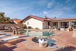 House (4 Bedrooms) | Interior - Lava Rocks by Avantstay Gorgeous Desert Haven w/ Pool, Hot Tub, Fire Pit & Ping Pong! (Yucca Valley)