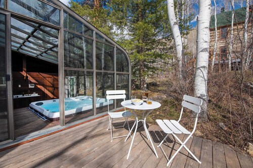 Condor by Avantstay Gorgeous Mountain Home w/ Hot Tub & Sauna