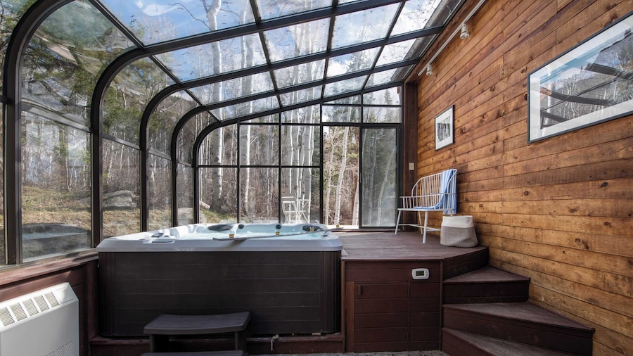 Condor by Avantstay Gorgeous Mountain Home w/ Hot Tub & Sauna