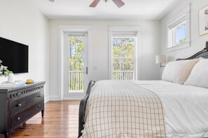 4 bedrooms, iron/ironing board, free cots/infant beds, bed sheets - Chic 30A Beach Home Views, Ping Pong, 5-min Walk to Carillon Beach Bellview (Panama City Beach)