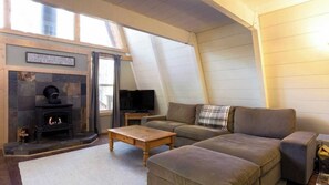 House (2 Bedrooms) | Interior - Zephyr by Avantstay Stylish Modified A Frame w/ Access To Tahoe Donner (Truckee)
