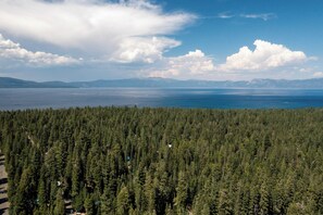 House (3 Bedrooms) | Interior - Sweet Pine Deck + Hot Tub, Cozy Modern Interior Close to Ski Resort! (Tahoma)