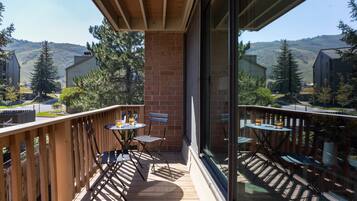 Tempat makan outdoor