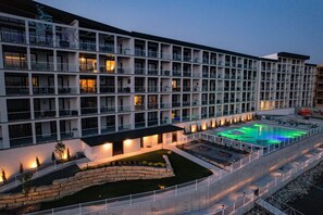 Exterior - Highly-Upgraded Topsider 3-Suite Walk-In Unit Nearby Elevator 36-48' Boat Slips! (Osage Beach)
