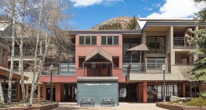 Cimarron Lodge 50 by Avantstay Ski-in/ski-out Property in Complex w/ Two Hot Tubs!