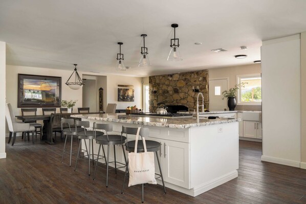 Villa (Multiple Bedrooms) | Interior - Merlot by Avantstay Exquisite Home w/ Pool and Stunning Patio (Temecula)