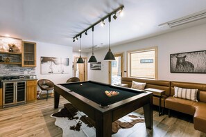 Interior - Coyote Moon by Avantstay Cabin W/sauna Mins From DT Truckee & Northstar (Truckee)