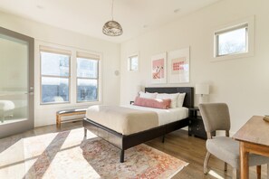 House (4 Bedrooms)