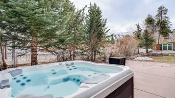 Rumah (4 Bedrooms) | Interior