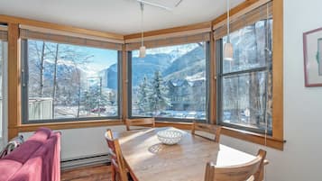 Rumah (2 Bedrooms) | Interior