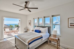 Casa (5 Bedrooms) | 5 habitaciones, escritorio y tabla de planchar con plancha 