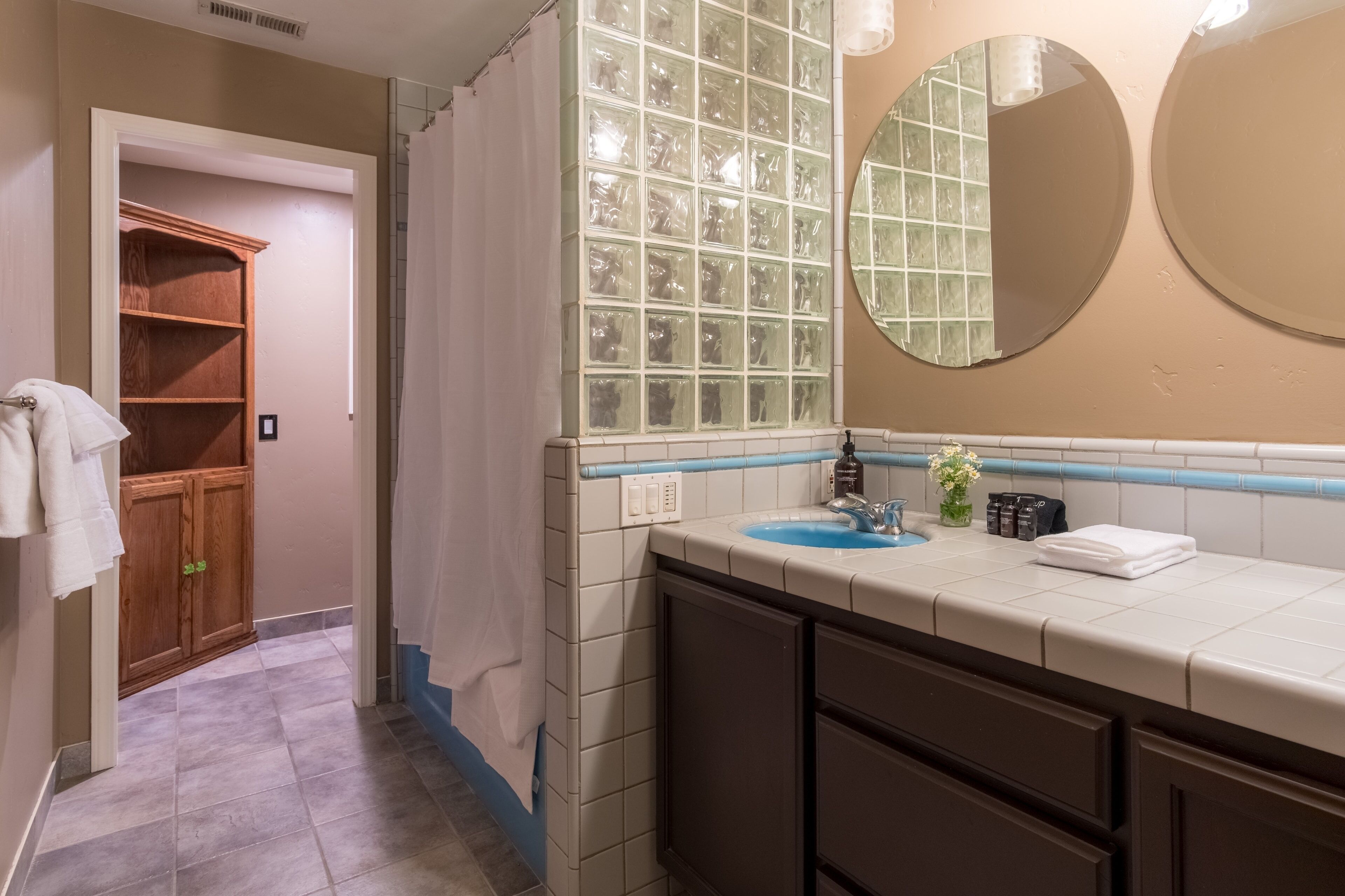 Cypress by Avantstay Warm & Modern Home in Santa Rosa w/ Amazing Pool