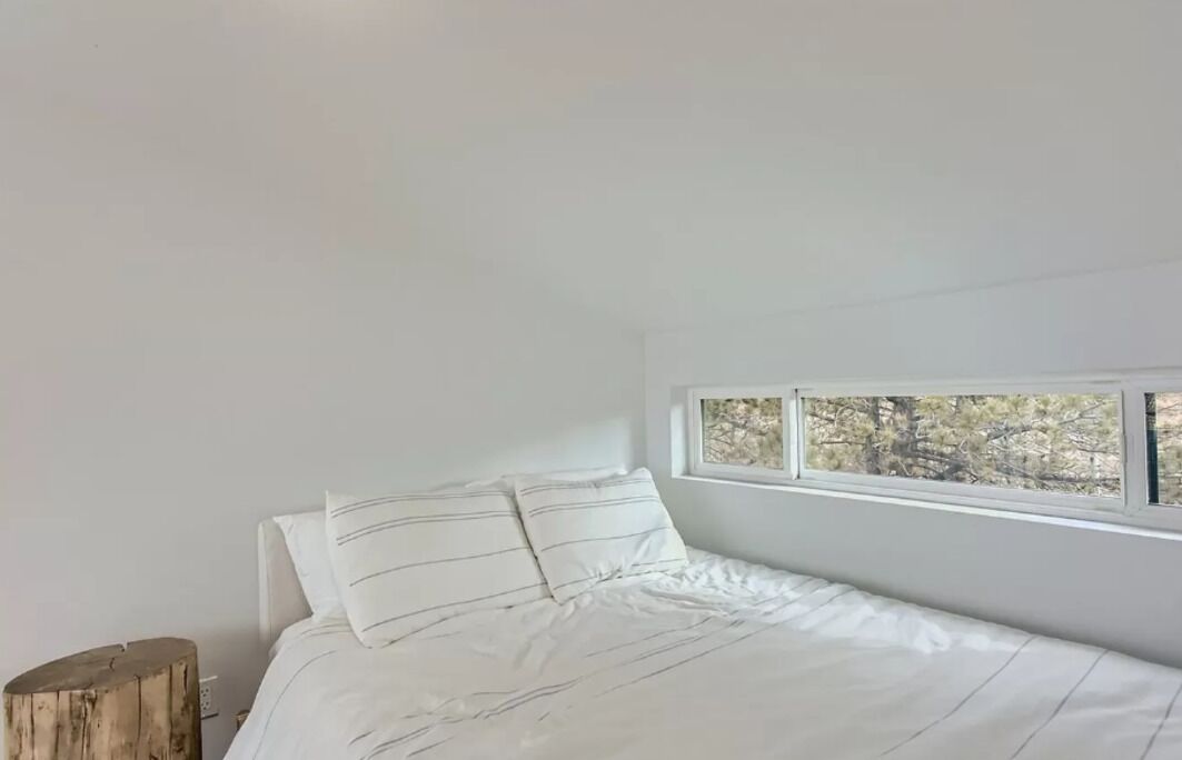 Off-grid Masterpiece Cabin W/ Breathtaking View