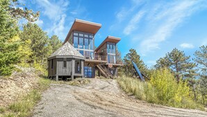 Exterior - Off-grid Masterpiece Cabin W/ Breathtaking View (Central City)