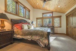 House (4 Bedrooms)
