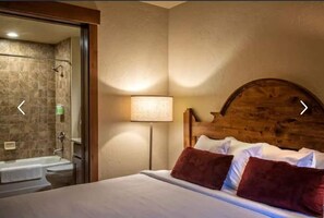 1 bedroom, WiFi, bed sheets - World Class Resort Ski In/Out Huge 800+ sqft Fully Equipped Condo 5star Resor... (Breckenridge)