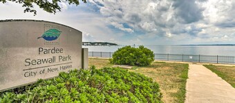 Walkable New Haven Retreat w/ Ocean Views!