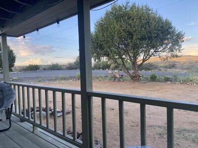 Cheerful 2 Bed & 1Bath unfinished home with beautiful views