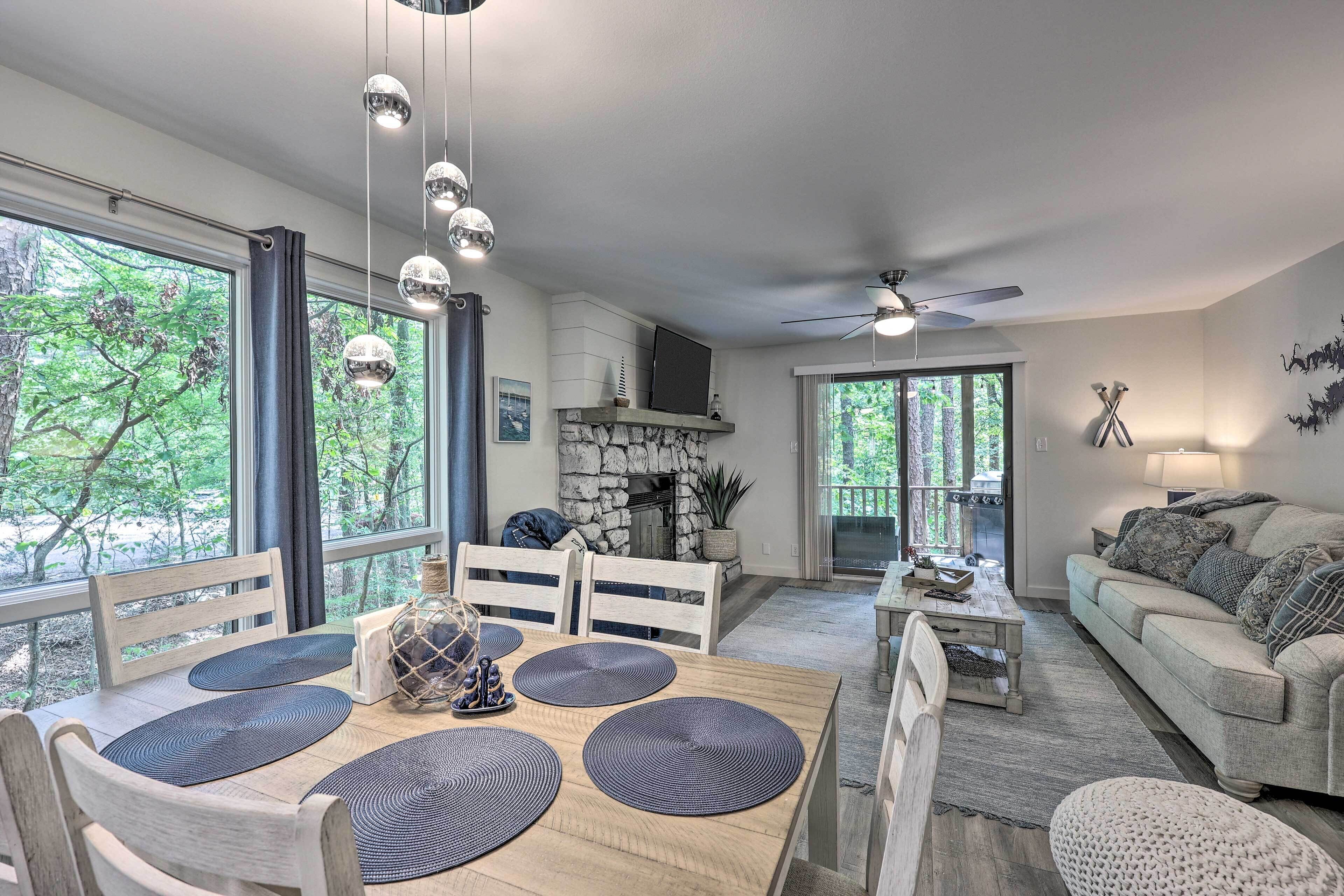 Mt Ida Condo on Lake Ouachita w/ Pool Access!