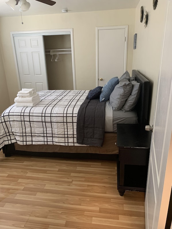 1 bedroom, iron/ironing board, WiFi, bed sheets