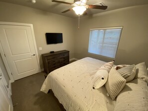 3 室のベッドルーム、WiFi