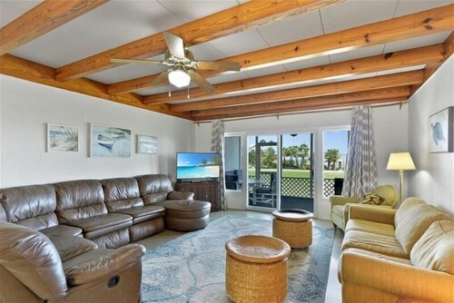 Bill Smith House A - great location with ocean views