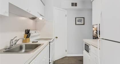 Chicago's Hope: 3 BR, 2 BA Apartment in Jekyll Island, Sleeps 6