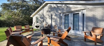 Newbern Cottage - fabulous cottage only 2 blocks from the beach