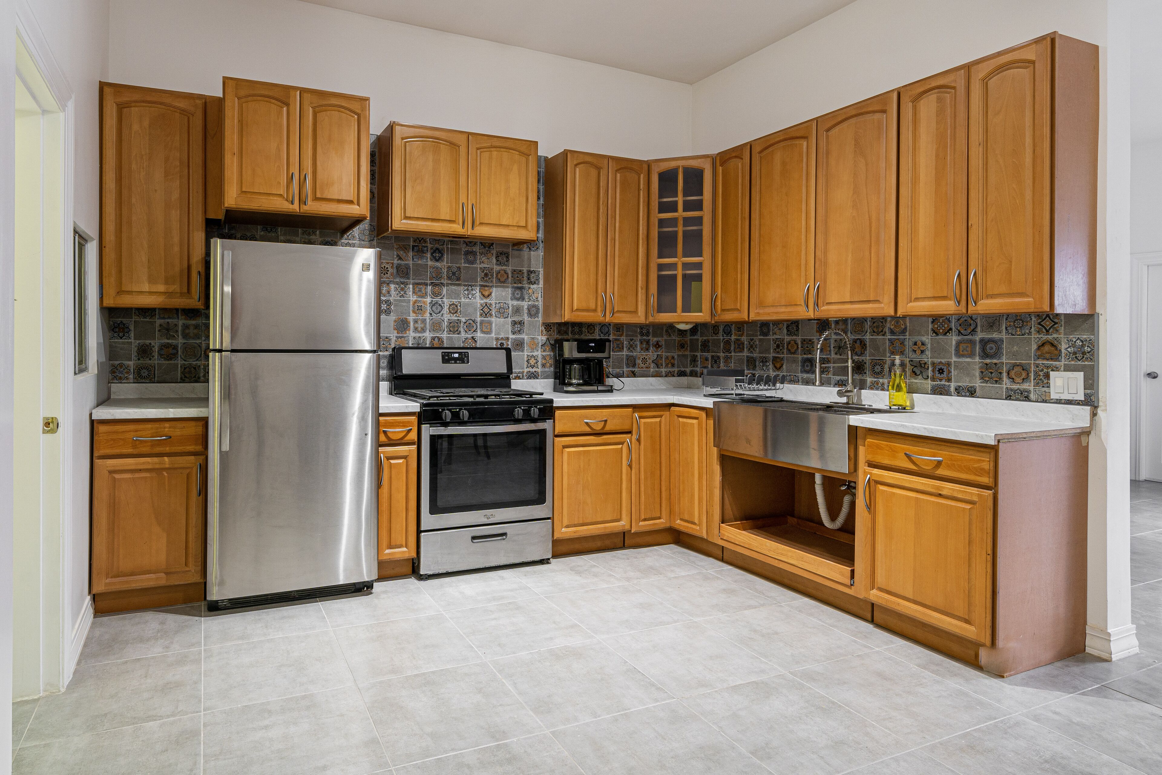 2 Br home, Sleeps 10, 1 min walk to Rosarito Beach