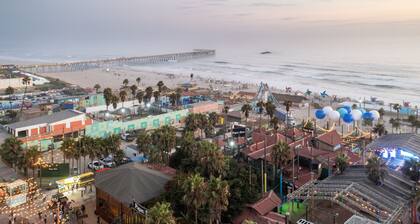 2 Br home, Sleeps 10, 1 min walk to Rosarito Beach