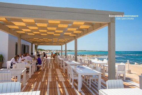 La vista mare da Rossella.Terrace vue mer. 2 salles de bain avec douche.
