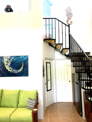 Interior - Quiet Ocotal Hilltop Retreat - 3 Min to Beach - 4 Pools - Fast Wi-Fi - Sleeps 5 (Ocotal)