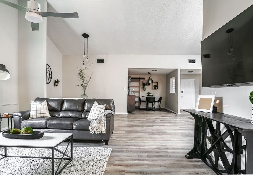 Industrial Chic South Lubbock 3/2