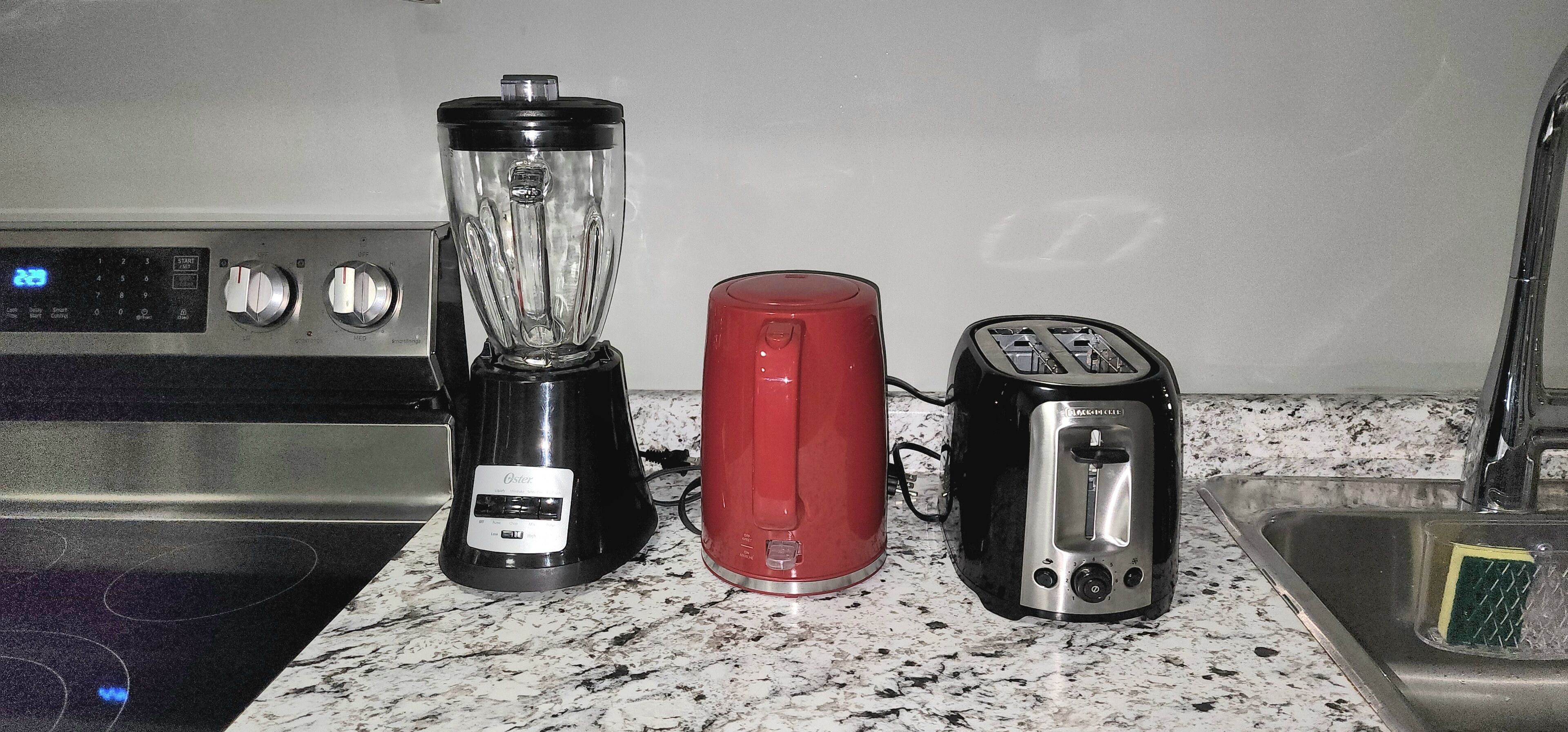 QUIET & COZY MODERN SUITE CLOSE TO RCMP