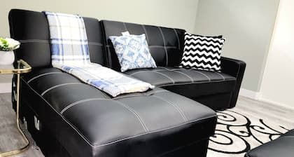 QUIET & COZY MODERN SUITE CLOSE TO RCMP