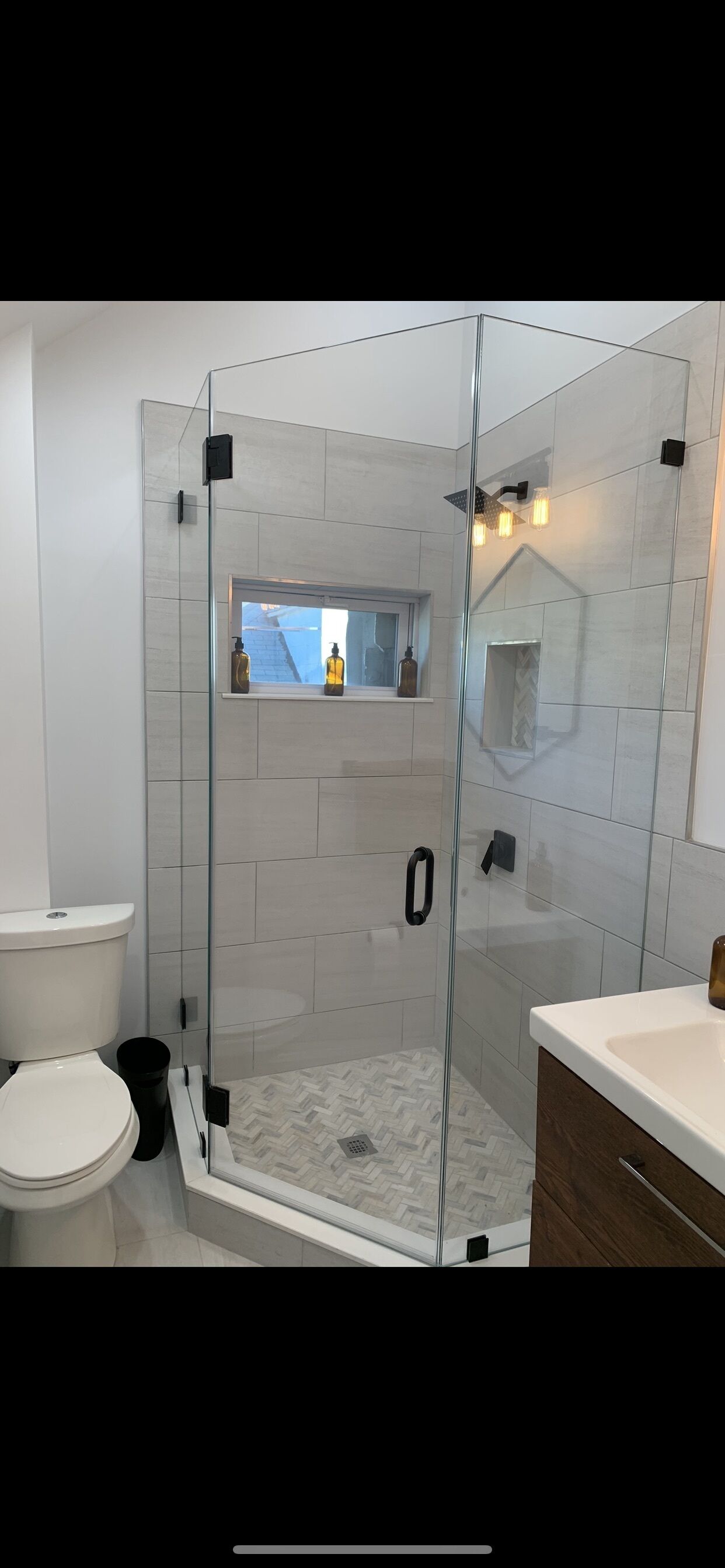 Asbury Park - Beautiful 3bedroom 1bath Stylish and Chic Colonial.