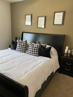 Room - NEW! NEW! 3BR|2BA Townhouse - 7 Mins from Disney! (Kissimmee)