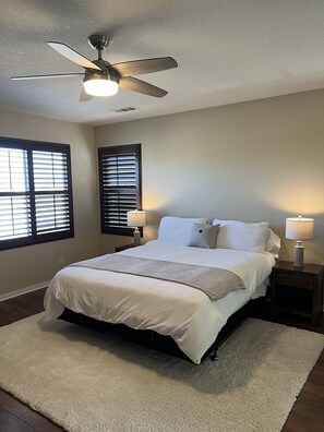 4 bedrooms, desk, free WiFi